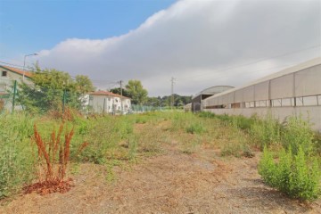 Land in Vilar de Andorinho