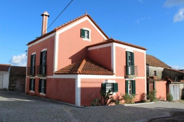 Moradia 3 Quartos em Ervedal e Vila Franca da Beira