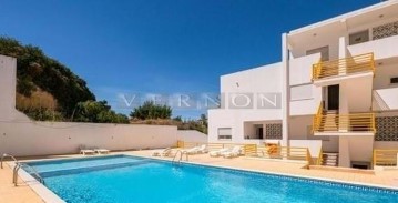 Apartment 3 Bedrooms in Lagoa e Carvoeiro