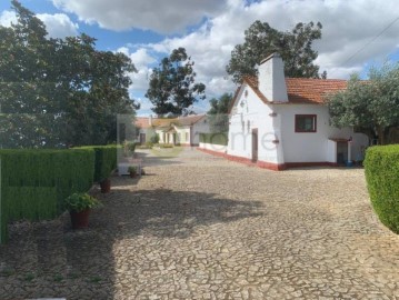 Casas rústicas 5 Habitaciones en N.S. da Vila, N.S. do Bispo e Silveiras