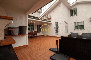 House 3 Bedrooms in St.Tirso, Couto (S.Cristina e S.Miguel) e Burgães
