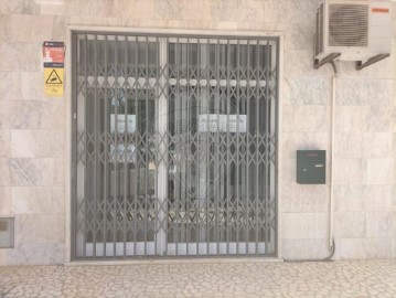 Commercial premises in Borba (Matriz)