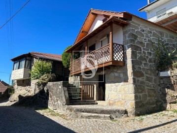 Maison 2 Chambres à Fornelo do Monte