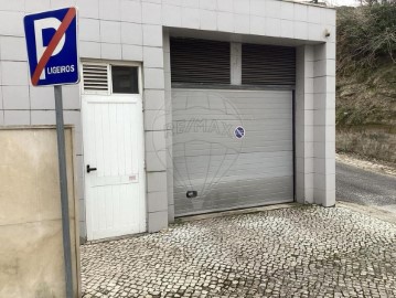 Garagem em Alcobaça e Vestiaria