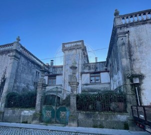 Quintas e casas rústicas  em Mogadouro, Valverde, Vale de Porco e Vilar de Rei