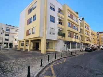Apartamento 3 Quartos em União Freguesias Santa Maria, São Pedro e Matacães