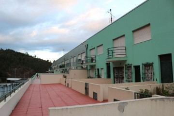 Piso 2 Habitaciones en Lustosa e Barrosas (Santo Estêvão)