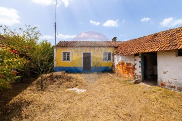 Moradia 2 Quartos em Maceira