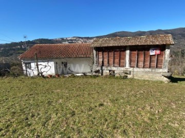 House 2 Bedrooms in Campelo e Ovil