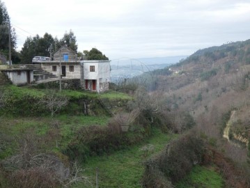 Quintas e casas rústicas 2 Quartos em Bustelo, Carneiro e Carvalho de Rei