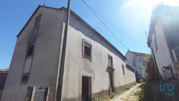 House 5 Bedrooms in Castanheira de Pêra e Coentral
