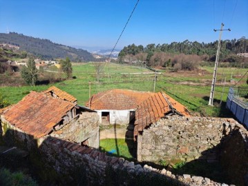 Quintas e casas rústicas 2 Quartos em Lustosa e Barrosas (Santo Estêvão)