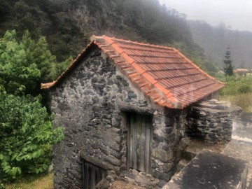 Quintas e casas rústicas em Faial