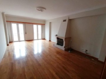 Apartamento 3 Quartos em Santa Clara