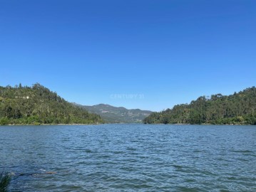 Loja em São João da Serra