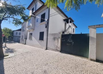 Maison 4 Chambres à Oliveira, São Paio e São Sebastião