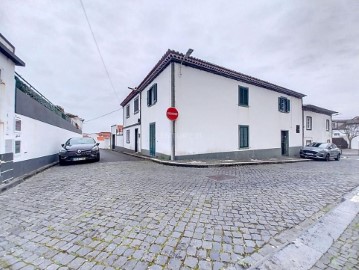 Moradia 4 Quartos em Vila Franca do Campo (São Miguel)