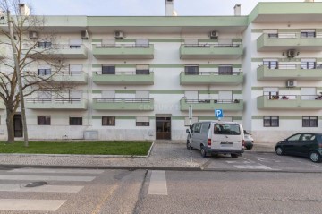 Apartamento 3 Quartos em Seixal, Arrentela e Aldeia de Paio Pires