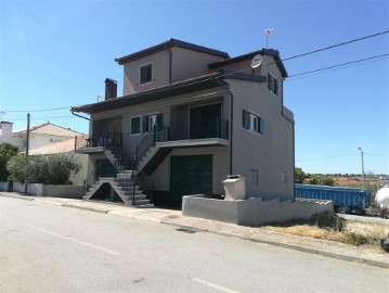 Maison 5 Chambres à Mogadouro, Valverde, Vale de Porco e Vilar de Rei