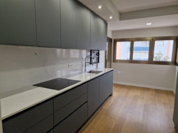 Apartamento 3 Quartos em Além da Ribeira e Pedreira