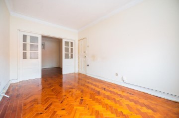 Apartamento 2 Quartos em Areeiro