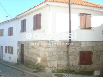 Maison 4 Chambres à Carrazeda de Ansiães