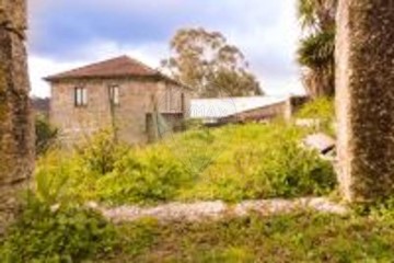 Maison 3 Chambres à Abação e Gémeos