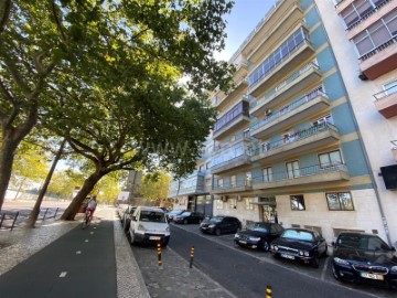 Apartamento 5 Quartos em Alvalade