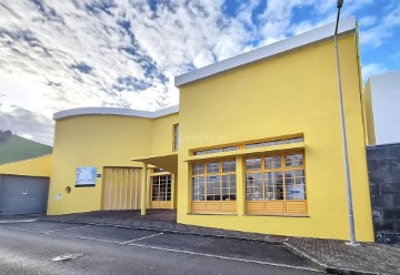 Commercial premises in Santa Cruz das Flores