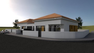 House 3 Bedrooms in Milagres