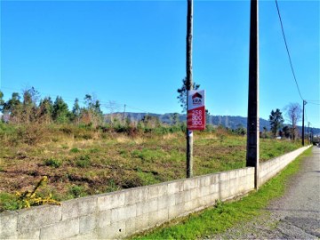 Terreno em Geraz do Lima (S.Maria, S.Leocádia, Moreira), Deão