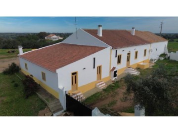 Country homes 7 Bedrooms in Cabeça Gorda