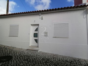 House 3 Bedrooms in Enxara do Bispo, Gradil e Vila Franca do Rosário