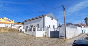 House 5 Bedrooms in Enxara do Bispo, Gradil e Vila Franca do Rosário