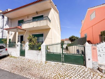 Maison 3 Chambres à Casal de Cambra