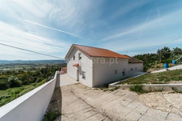 Maison 3 Chambres à Covilhã e Canhoso