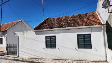 Maison 3 Chambres à Charneca de Caparica e Sobreda