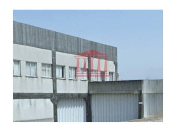 Industrial building / warehouse in Manhente