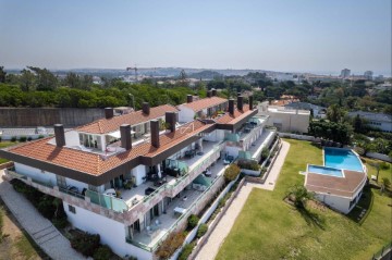 Apartment 4 Bedrooms in Cascais e Estoril