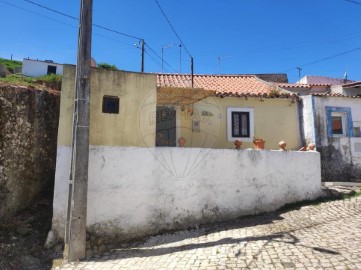 House 1 Bedroom in Dois Portos e Runa