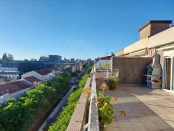 Piso 3 Habitaciones en Aboim da Nóbrega e Gondomar