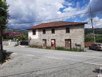House  in Freitas e Vila Cova