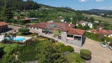 Quintas e casas rústicas 5 Quartos em Tagilde e Vizela (São Paio)