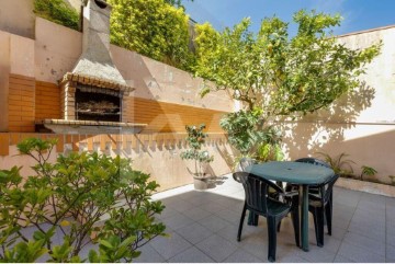 House 2 Bedrooms in Rio Tinto