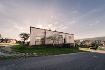 Bâtiment industriel / entrepôt à Leiria, Pousos, Barreira e Cortes