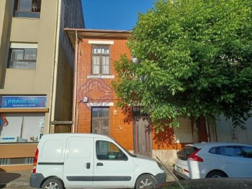 Moradia 5 Quartos em Espinho