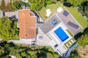 House 4 Bedrooms in Oeiras e São Julião da Barra, Paço de Arcos e Caxias