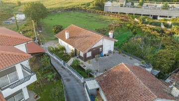 Quintas e casas rústicas 3 Quartos em Vila Nova de Famalicão e Calendário