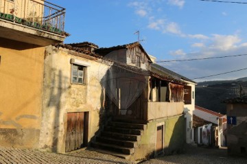 Moradia 3 Quartos em São João da Pesqueira e Várzea de Trevões