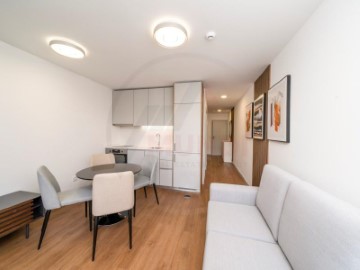 Apartamento  em Glória e Vera Cruz